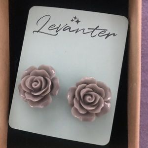 NWT Gray Rose Stud Earrings